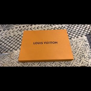 LV scarf box